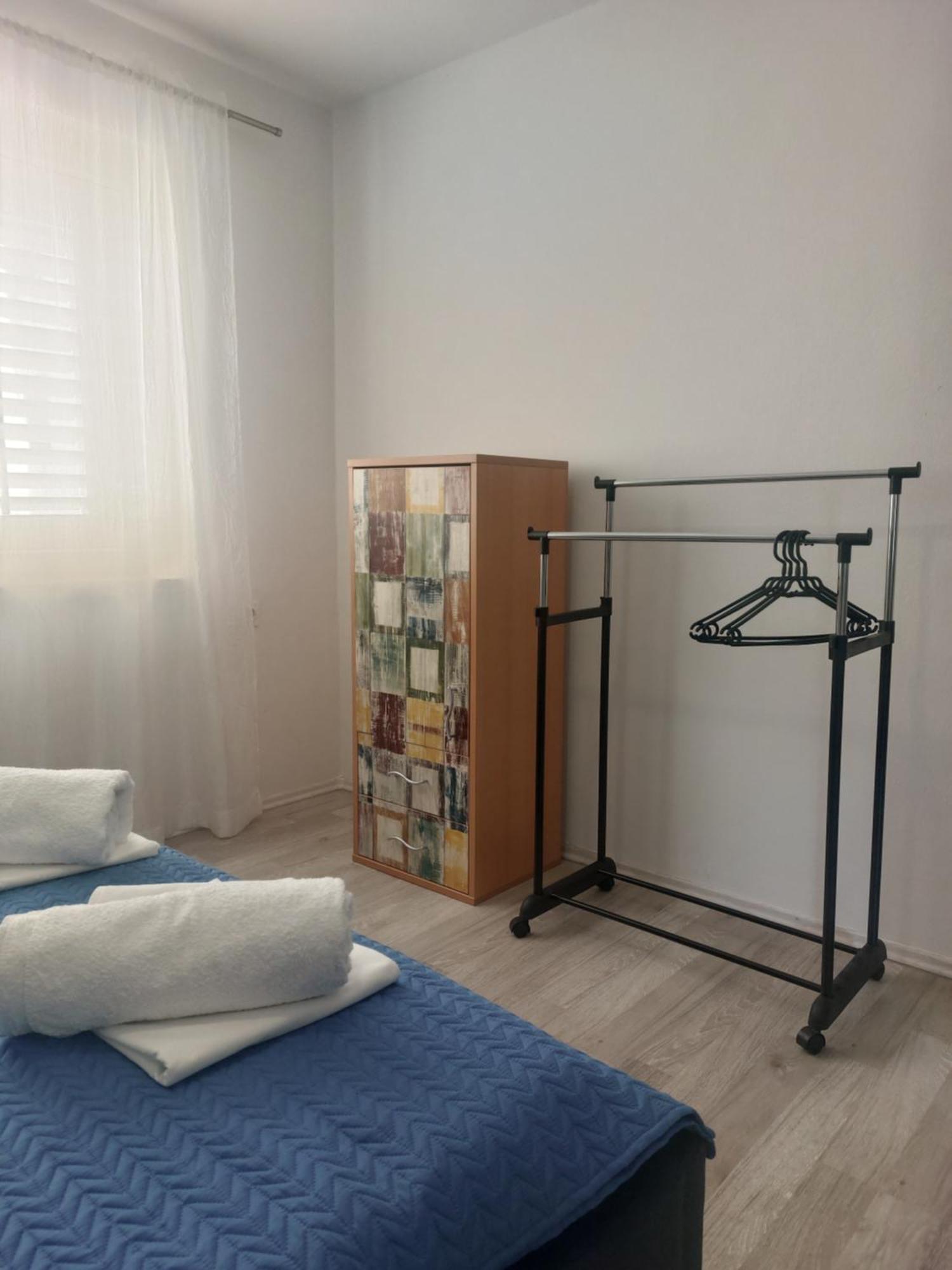 Apartment "None" Makarska Buitenkant foto